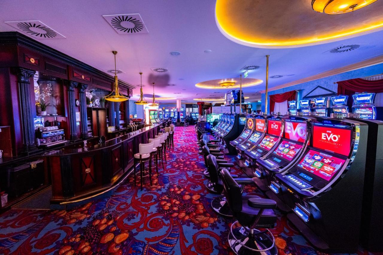 Imperial Casino Strazny Hotel Strázny Exterior foto